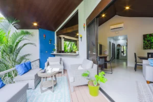 BROMELIAS-VILLA-BUKALA-VILLAGE-LODGE