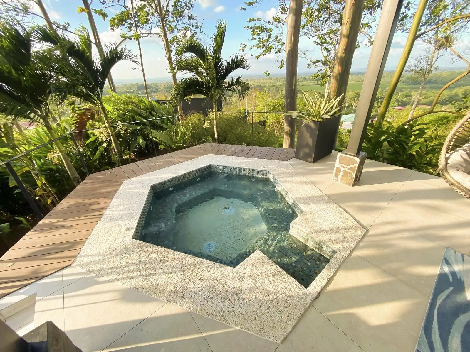 Arenal Kabata Luxury Home private jacuzzi