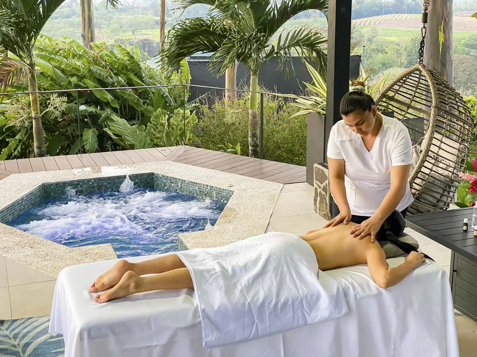 Arenal Kabata Luxury Home private spa and massage room